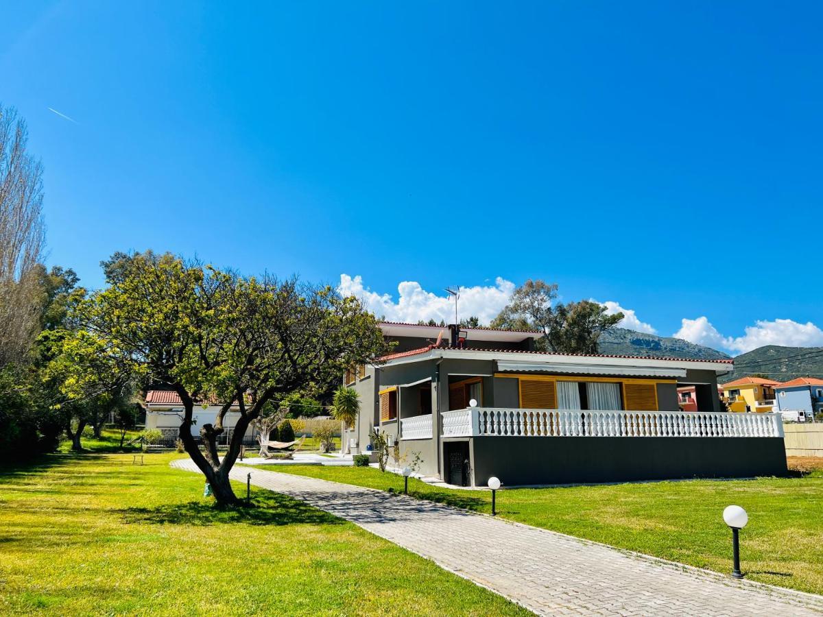 Hotel Gazonia Family Estate à Skala  Extérieur photo