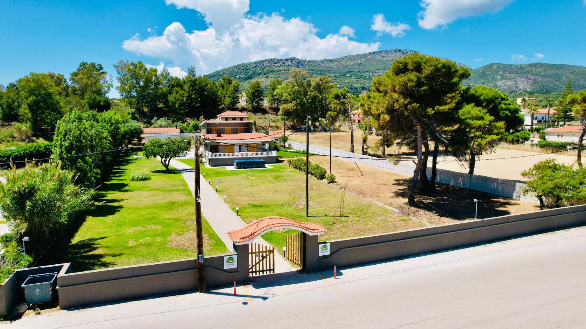 Hotel Gazonia Family Estate à Skala  Extérieur photo