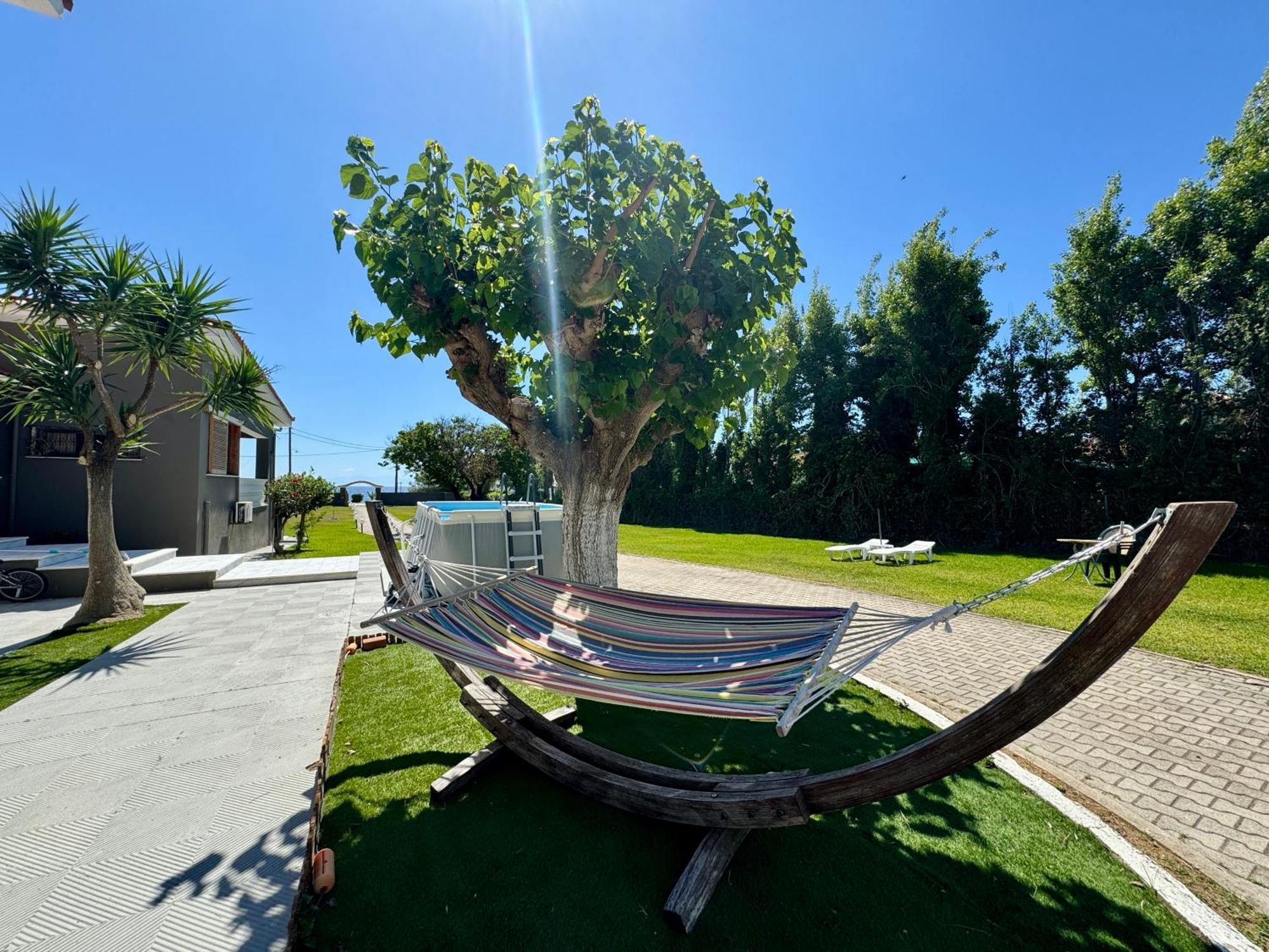 Hotel Gazonia Family Estate à Skala  Extérieur photo